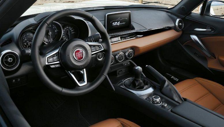 Fiat 124 Spider (2018) Interior