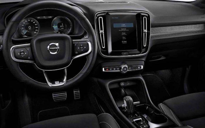 Volvo XC40 2020: Precio, Equipamiento, Fotos