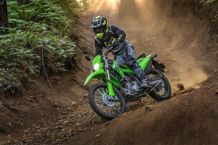 Kawasaki KLX 300 2024 en Argentina: Precio, Ficha Tecnica